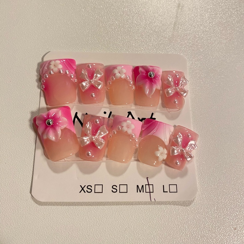 Handmade Pink and White Floral Nail Art Set
